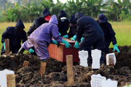 Jumat Kemarin Angka Kematian Tertinggi Selama Pandemi