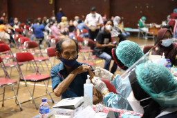 PAPDI Izinkan Vaksin Covid-19 Bagi Penderita Penyakit Kronis