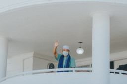 Positif COVID-19, Pak Uu Jalani Isolasi Mandiri di Rumah Dinas