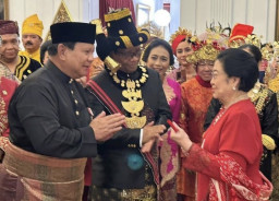 Pria Berusia 70 Tahun, tak Boleh Nyapres dan Cawapres