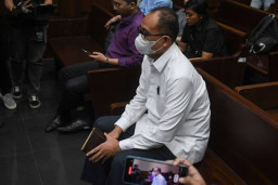 Dituntut 14 Tahun dan Kembalikan Rp 18,9 M, eks Pejabat Pajak, Terdiam