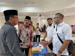 Diajak Bahas Kelangkaan Minyak Goreng, 4 Kepala OPD Pemprov Jatim Tak Hadir