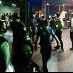 Langgar Prokes, Cafe Cat's Pajamas Digerebek