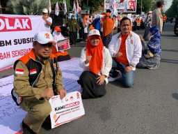 PKS Berjuang Bareng Rakyat, Batalkan Kenaikan BBM Bersubsidi