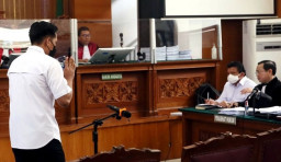 Bharada E, Tak Gugup Tatap Wajah Sambo