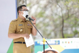 Ridwan Kamil Luncurkan Sentra Vaksinasi Silih Tulungan