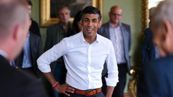 Rishi Sunak, PM Baru Inggris, Masih Muda, Keturunan India yang Kaya Raya