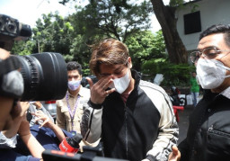 Usai Lempar Bola Billiar ke Lesti, Billar Tersangka