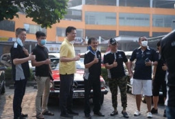 Roy Suryo, Koleksi 35 Mobil Mercedes-Benz