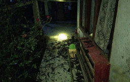 Kaca Rumah Warga Pecah Dilempar Petasan