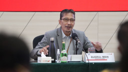 Direktur Utama Bank Jatim Busrul Iman Dinobatkan Top Leader di Ajang Indonesia Financial Awards 2022