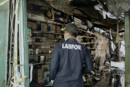 Tim Labfor Amankan Bukti Benda ke Aliran Listrik