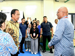 Hadiri Pengukuhan dan Festival UMKM Merdeka, Jokowi Apresiasi Pemimpin DPN Apindo Perempuan Pertama