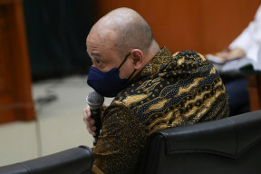 Irjen Teddy, Dua Kali Dibentak Hakim