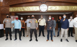 Bertemu Pemred Media Cetak, Irjen Nico Afinta Suroboyoan