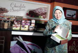 Dari Bisnis Katering, Kini Miliki 100 Gerai Toko Brownis