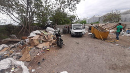 Pengelola Pabrik Keluhkan Bau Busuk TPS Safe N Lock