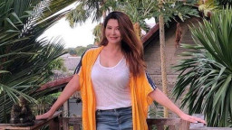 Bangkrut, Labeli Dirinya Janda Miskin