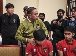 Koster dan Polda Bali Berseberangan