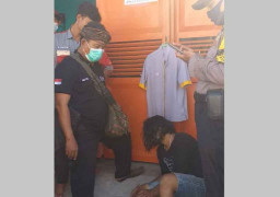 Pura-pura Pesan Makanan, Jambret HP Babak Belur Dimassa