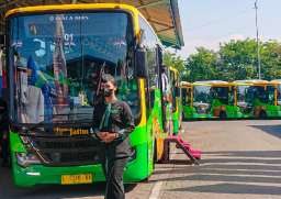Gratis Selama Satu Minggu, Bus Trans Jatim Diserbu Warga Gresik