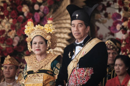 HUT RI 2024 di IKN, Presiden dan Menteri Berbaju Adat Semua