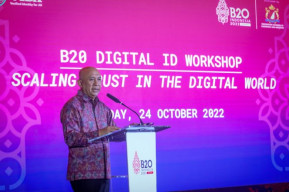 MenkopUKM Teten Sebut Adaptasi Transformasi Digital Jadi Kunci UMKM agar Lebih Resilience