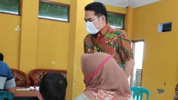 Pantau Penyaluran Bansos, Wabup Jombang Pastikan Tak Ada Potongan