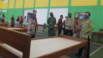 Gedung Tenis Indoor di Jombang Dialihfungsikan Jadi Ruang Isolasi