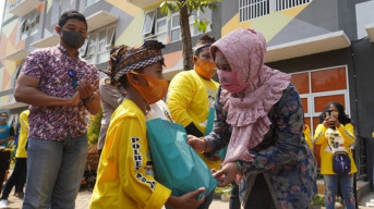 Wali Kota Sulap Musisi Jalanan Menjadi Pengamen Tangguh Covid - 19