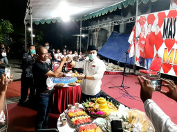 Dapat Dukungan Penuh, Eri Cahyadi Resmikan Posko Relawan PAS