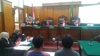 Tanpa Pengacara, Bandar Narkoba Jalani Sidang Marathon