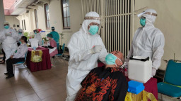 325 Pegawai PN Surabaya Jalani Tes Usap Covid-19