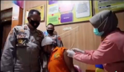 Puluhan Tahanan di Polres Blitar Jalani Vaksinasi Covid-19