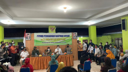 Kapolres Lumajang Dampingi  Risma,  Datangi Lumajang Terkait Dugaan Penyelewengan Dana Bansos