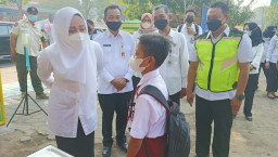 Bupati Ikfina Sidak Hari Pertama Sekolah Tatap Muka Terbatas