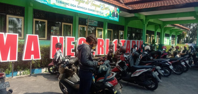 Wali Murid SMAN 1 Tarik Keluhkan Iuran Sukarela