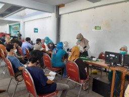 Muhammadiyah Mulai Vaksin 6.000 Dosis Pfizer untuk Masyarakat Gresik