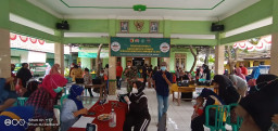 Kodim 0816/Sidoarjo Gelar Serbuan Vaksin di Balai Desa Sidorejo Krian