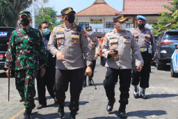 Kapolres Pasuruan Kunjungi Serbuan Vaksinasi Kolaborasi di SMKN 1 Purwosari