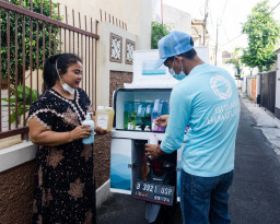 IWP dan Siklus Luncurkan Pilot Project Solusi Isi Ulang di Labuan Bajo untuk Kurangi Sampah Plastik dan Dukung Aksi Iklim