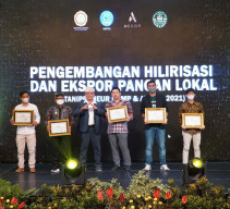 Ralali.com Raih Penghargaan di Tanipreneur Award 2021