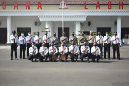 Puluhan Anggota Berprestasi, Raih Penghargaan Dari Kapolres Pasuruan Kota