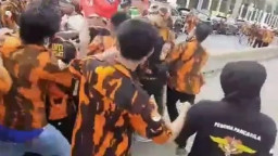 Jokowi Ingatkan Kapolda dan Kapolres, Ngapain Sowan ke Sesepuh Ormas