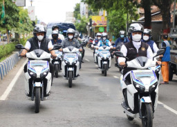 Gubernur Khofifah Terbitkan SE Energi Ramah Lingkungan untuk Motor Listrik dan Kompor Listrik