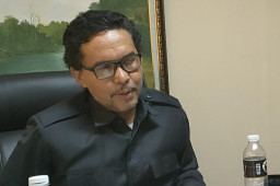 Duh! Kepala OPD Pemprov Jatim Tidak Hadiri Rapat Pansus LKPJ Gubernur