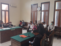 Sidang Perkara Pemasulan Surat Kho Handoyo Santoso, Hadirkan Saksi