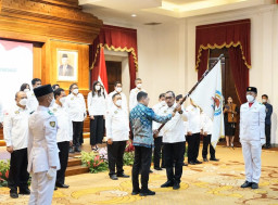 Pimpin LPM Jatim, Sahat Simanjuntak Bangun Sinergitas Pelosok Desa Bareng Gubernur Khofifah