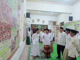 Ketua Gerindra Jatim Napak Tilas Bekas Penjara KH Hasyim Asy'ari dan Kantor PBNU Pertama