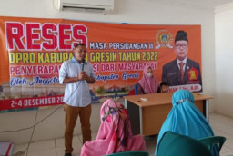 Reses Anggota DPRD Gresik, Warga Wadul Belum Terima PKH Inklusif
